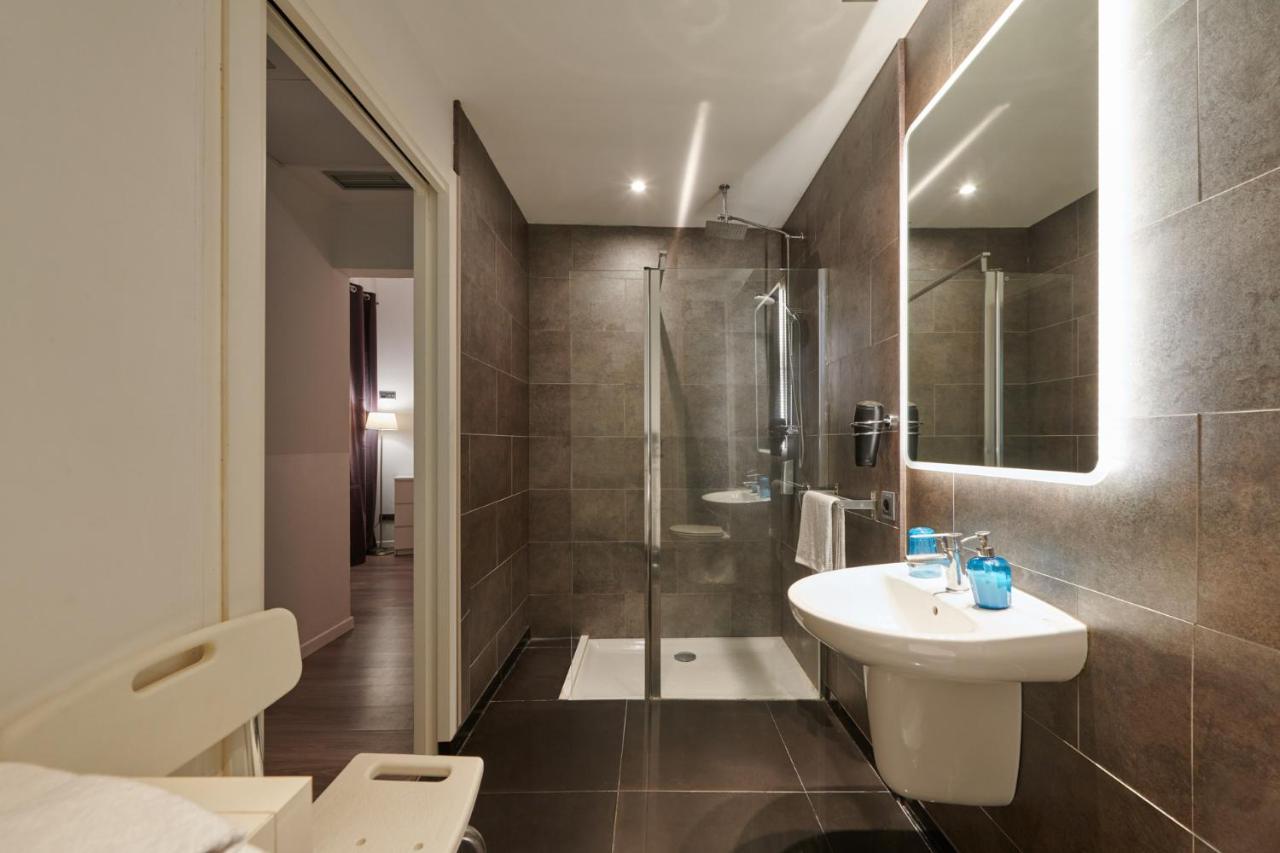 Hostal Mayerling Centro Барселона Экстерьер фото